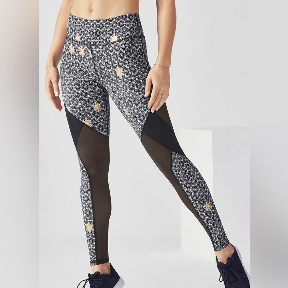 Fabletics Mid Rise Power Hold Legging M